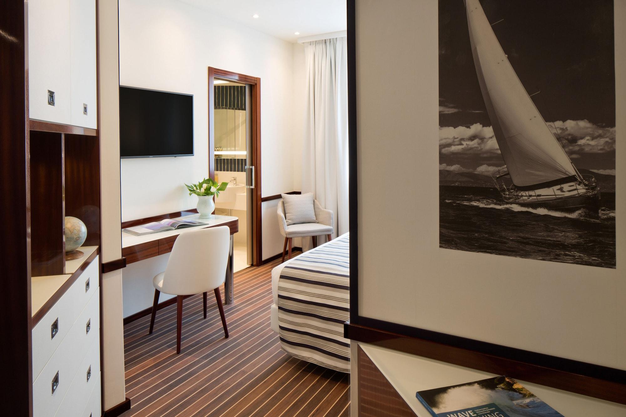 สตาร์โฮเต็ล เพรสซิเดนท์ Hotel เจนัว ภายนอก รูปภาพ